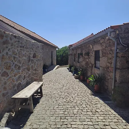 Nyaraló Quinta Do Quetrofe *